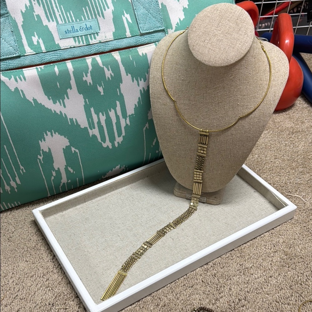 Stella & Dot Gold Necklace